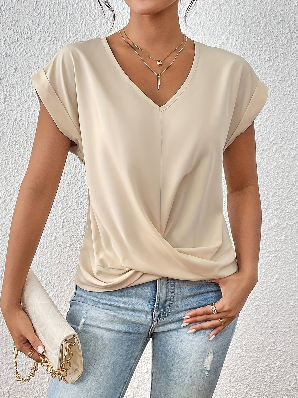 Yasmine Top Damen – V-Ausschnitt mit Schleifendetail, eleganter Drapierung & bequemer Schnitt