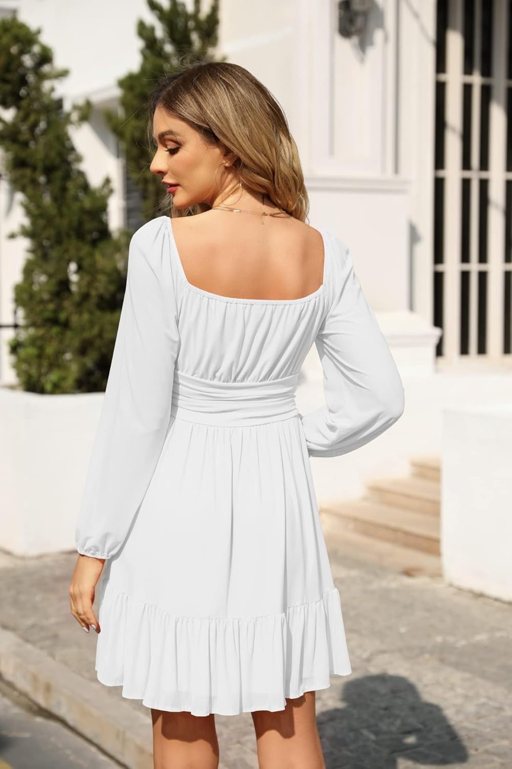 Robe Lina Mulher Mini – Decote Quadrado/Ombros Descobertos, Mangas Bufantes, Cintura Alta