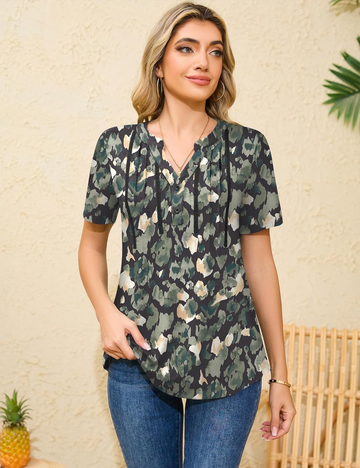 Élodie ženska bluza – elegantni top s V-izrezom, čipkom i naborima