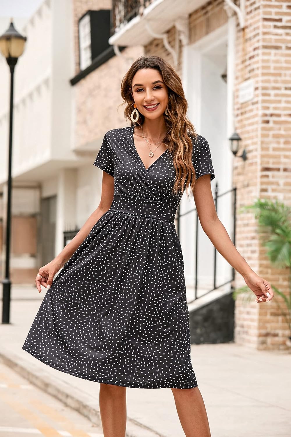Vestido Camélia Portefeuille Feminino – Vestido Midi Floral com Decote em V e Bolsos
