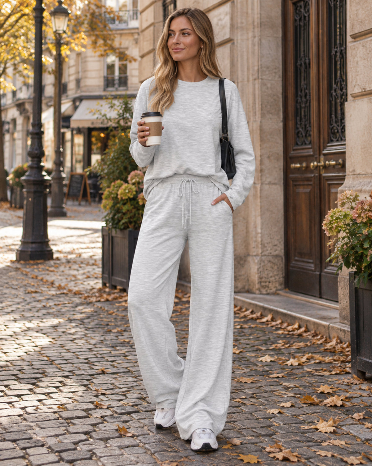 Uma set de damă pentru relaxare, 2 piese - top cu mâneci lungi și pantaloni largi