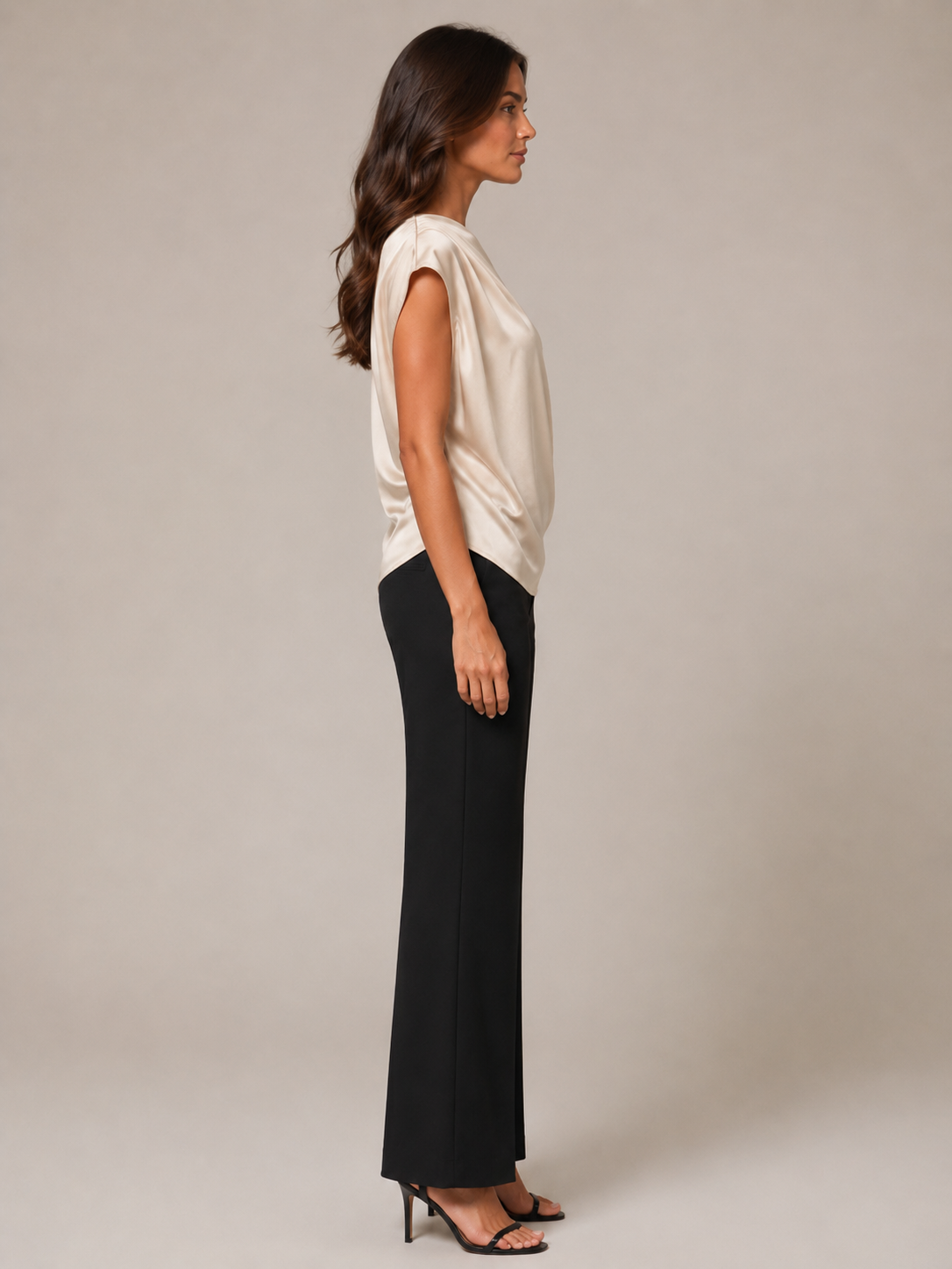 Top Apolline para mujer – blusa entallada de cuello asimétrico, tejido fluido, elegante y moderno