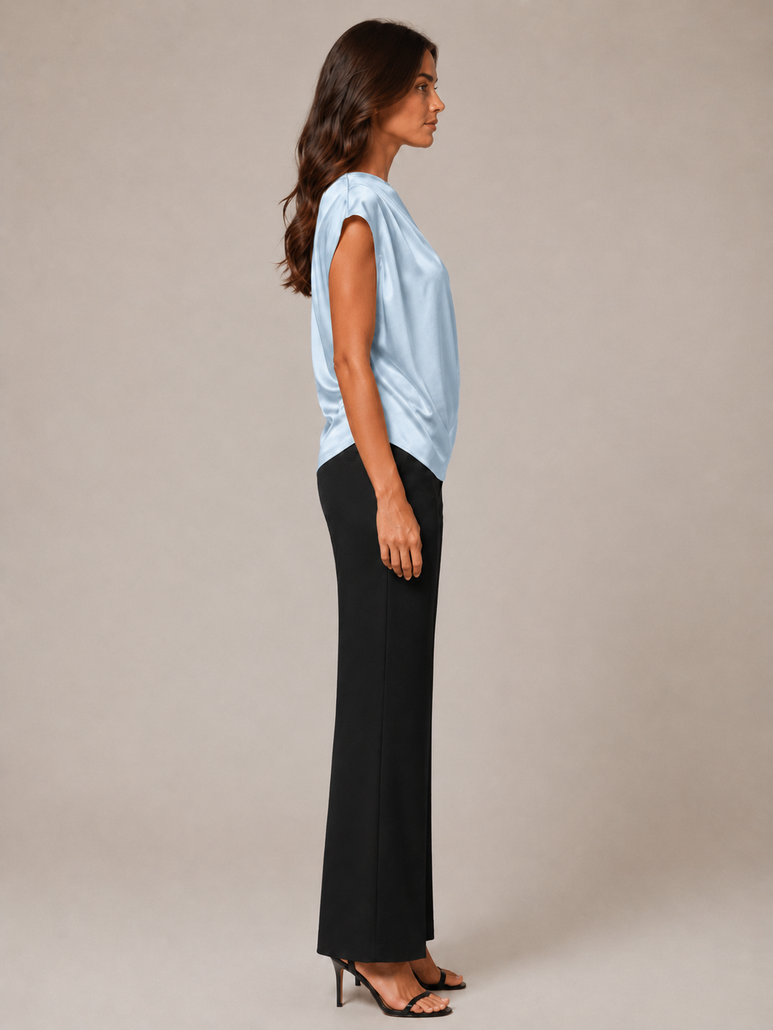 Top Apolline para mujer – blusa entallada de cuello asimétrico, tejido fluido, elegante y moderno