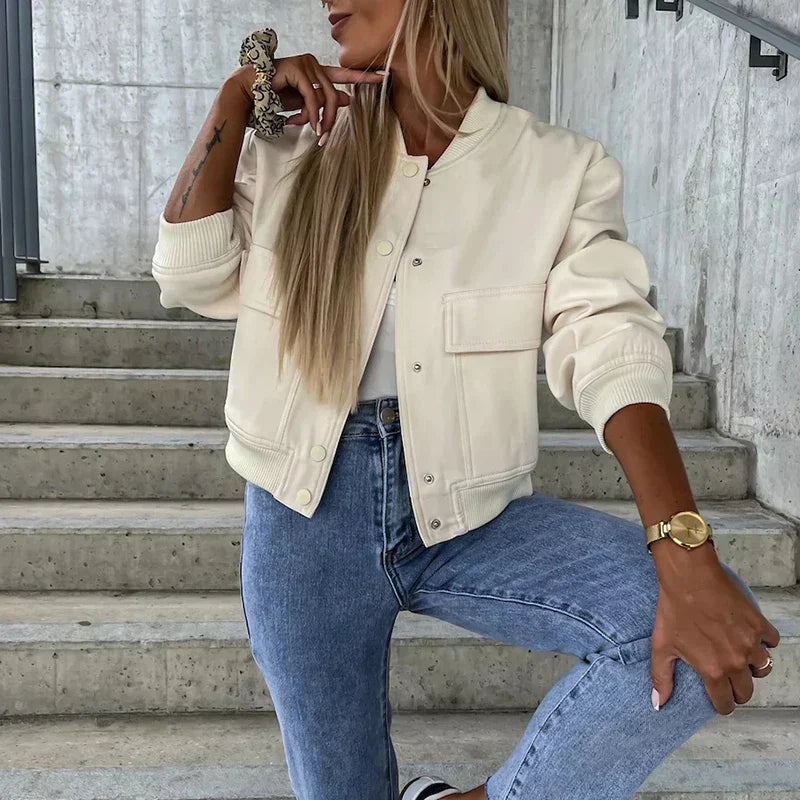 Paula bunda bomber dámská – krátký styl s klopovými kapsami a módním městským vzhledem
