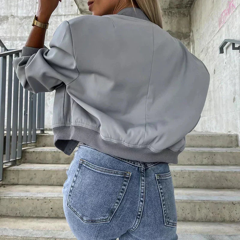 Paula bunda bomber dámská – krátký styl s klopovými kapsami a módním městským vzhledem