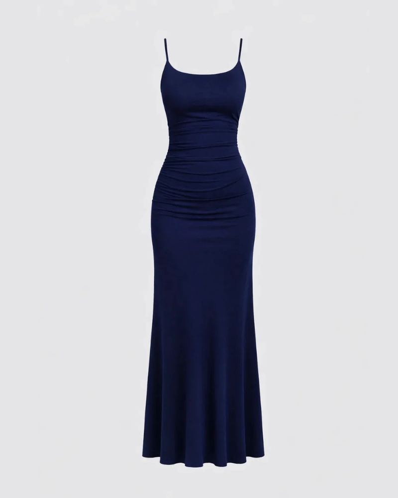 Quinn Maxikleid für Damen – Langes, tailliertes, plissiertes Kleid mit feinen Trägern, elegant