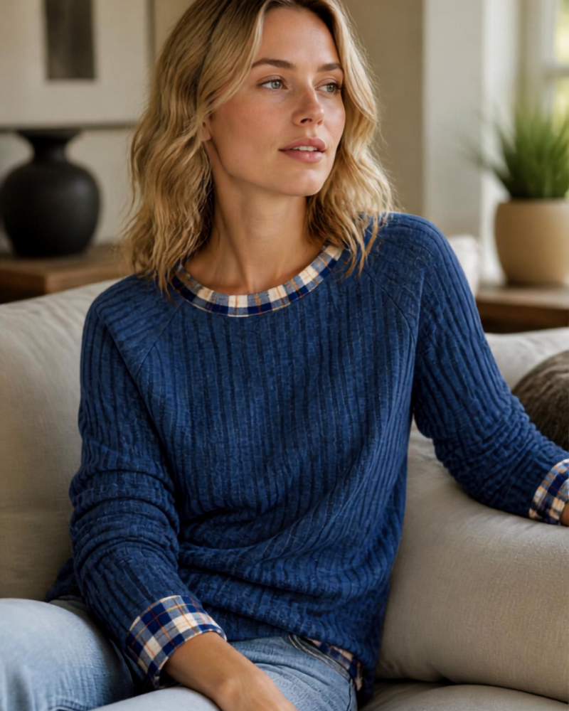 Linnea Lightweight Women's Sweater – Crew Neck, Relaxed Fit & Contrast Details