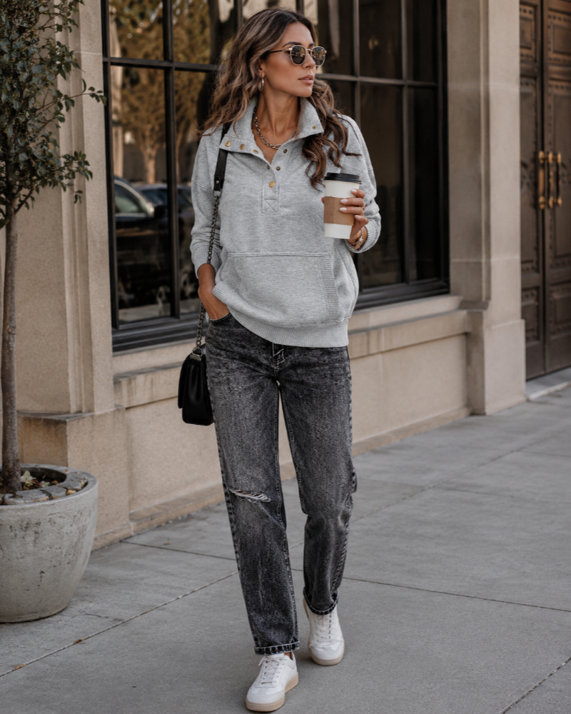 Hadriana Sweatshirt für Damen – Stehkragen mit Knopfleiste, lange Ärmel & lockere Passform