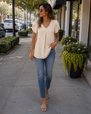 Camicetta da donna Cassidy in chiffon – scollo a V, maniche corte con volant, vestibilità ampia