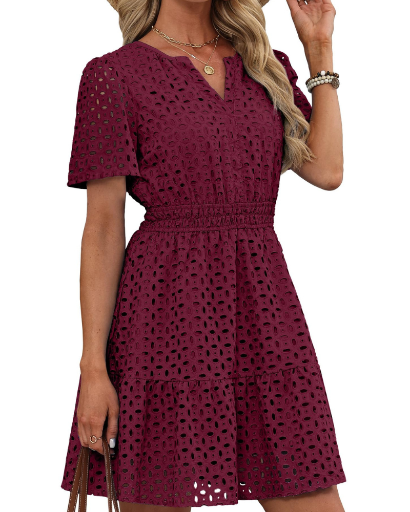 Robe Hedwig Mulher – Decote em V com Renda Bordada, Mangas Curtas e Corte Mini Cintura Alta Verão