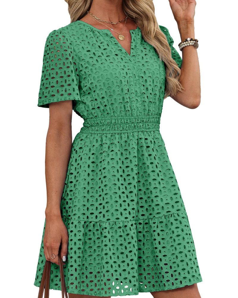 Hedwig Damenkleid – V-Ausschnitt, bestickte Spitze, kurze Ärmel & Mini-Schnitt mit hoher Taille für den Sommer