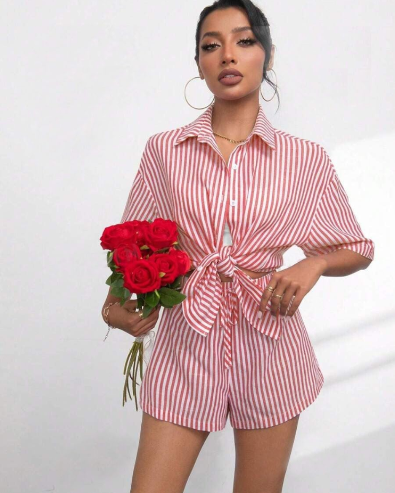 Conjunto Feminino Goldie 2 Peças – Camisa às Riscas com Gola de Lapela & Calção de Verão