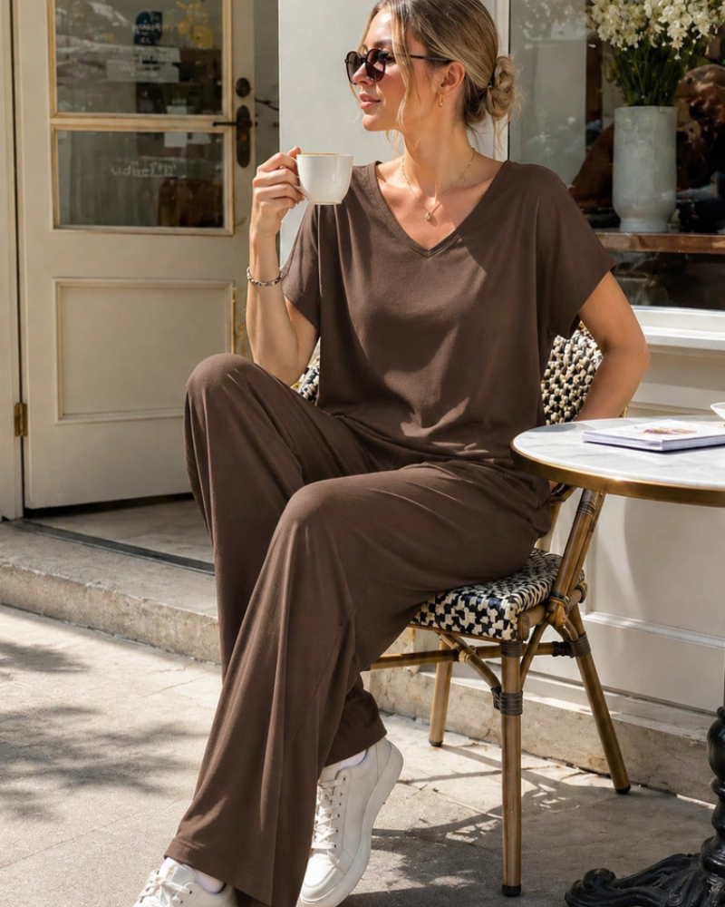 Felisia Women's Relaxed Set 2 Pieces – V-Neck Top & Wide Pants