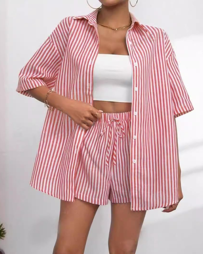 Conjunto Feminino Goldie 2 Peças – Camisa às Riscas com Gola de Lapela & Calção de Verão