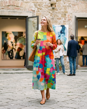 Vestido Maxi Zínia para Mulher – Vestido Longo com Estampa Artística, Corte Fluido, Casual e Elegante