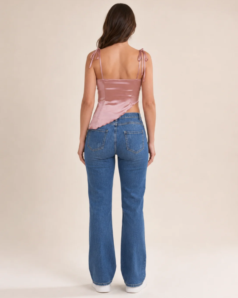 Harper Top Satin Femme – Top Curto Assimétrico Rosa com Cordões Elegante
