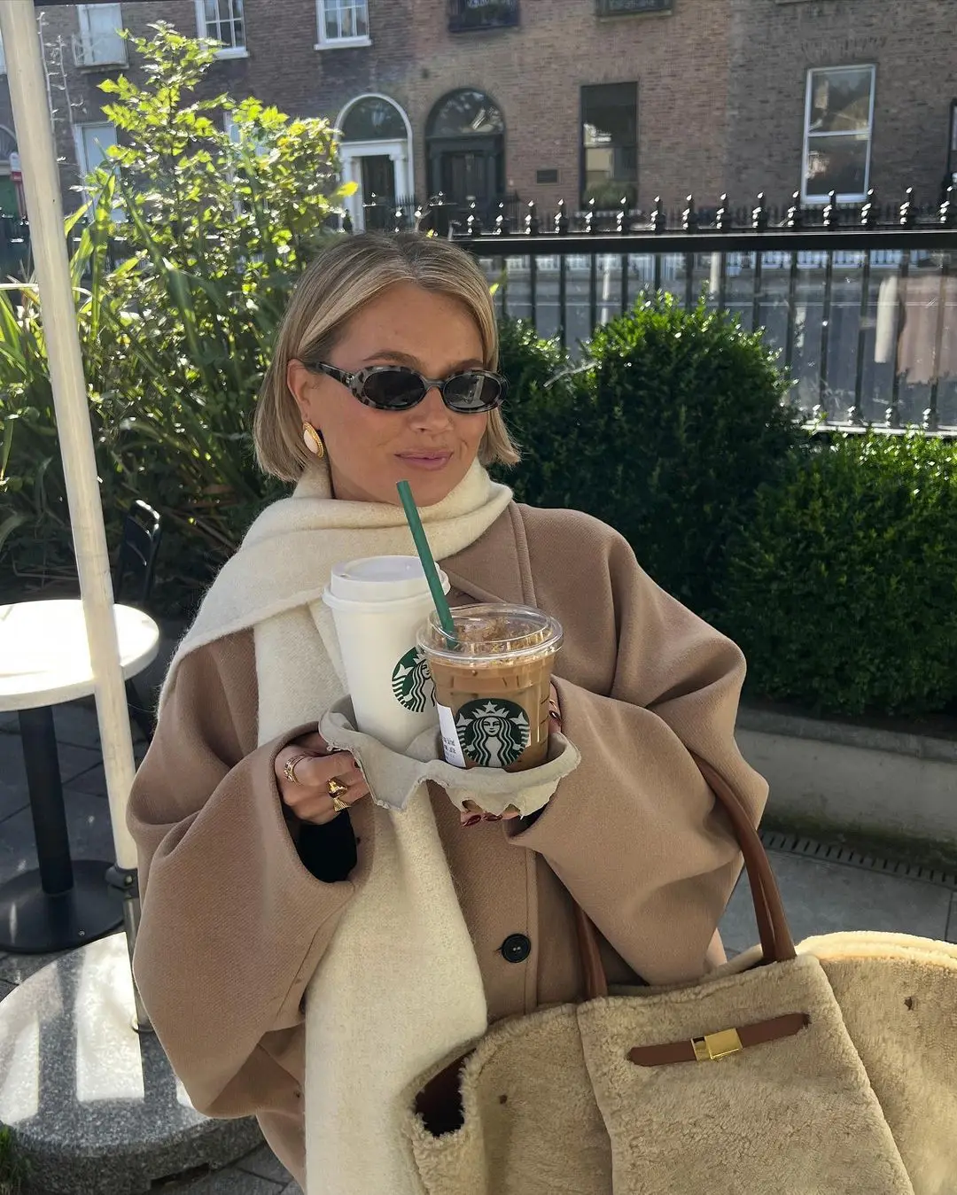 Amélie Dame Frakke Oversize – Elegant Frakke i Blødt & Trendy Uld til Vinter