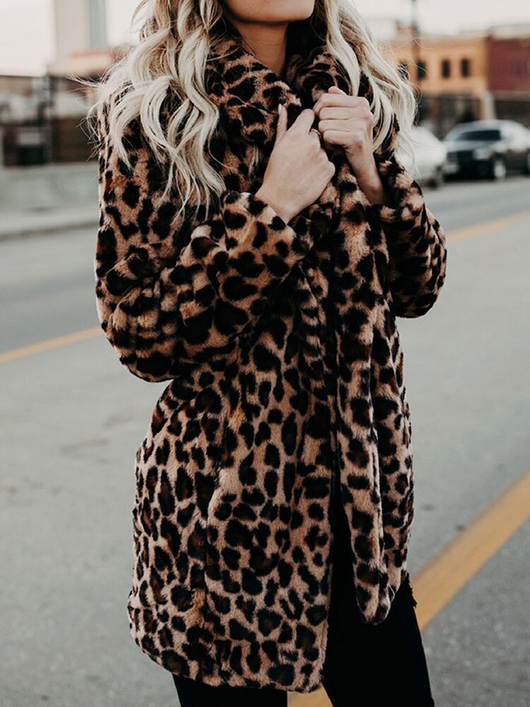 Fresia Geacă de iarnă pentru femei – Model leopard, guler oversize și căptușeală călduroasă
