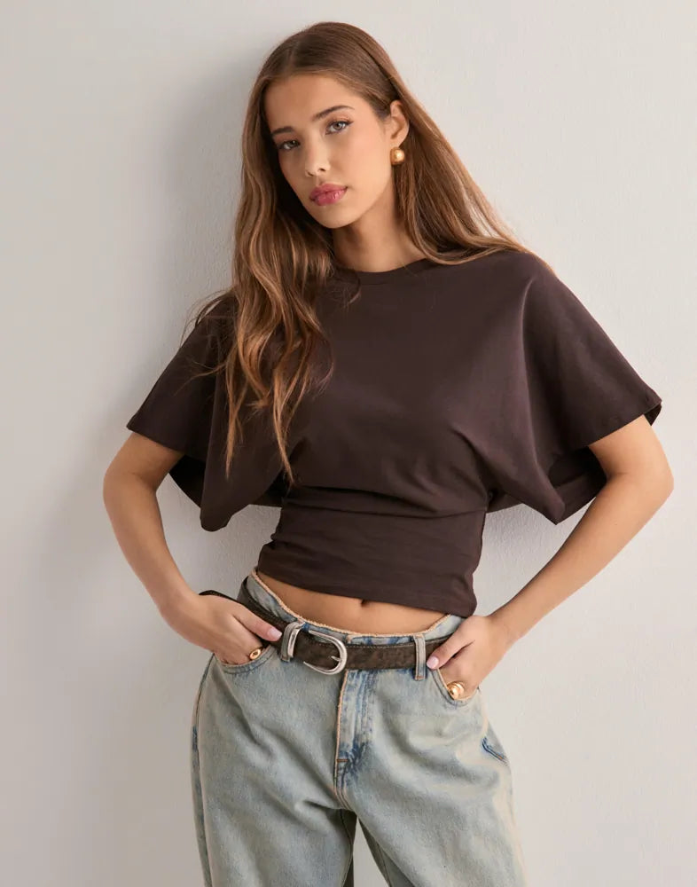 T-shirt Elegante per maglietta da donna Isabelle con maniche svasate e taglio aderente