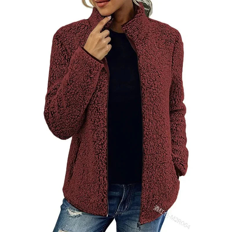 Kristal Damen Fleecejacke für den Winter – Warme, leichte Jacke mit Reißverschluss und modernem Casual-Stil