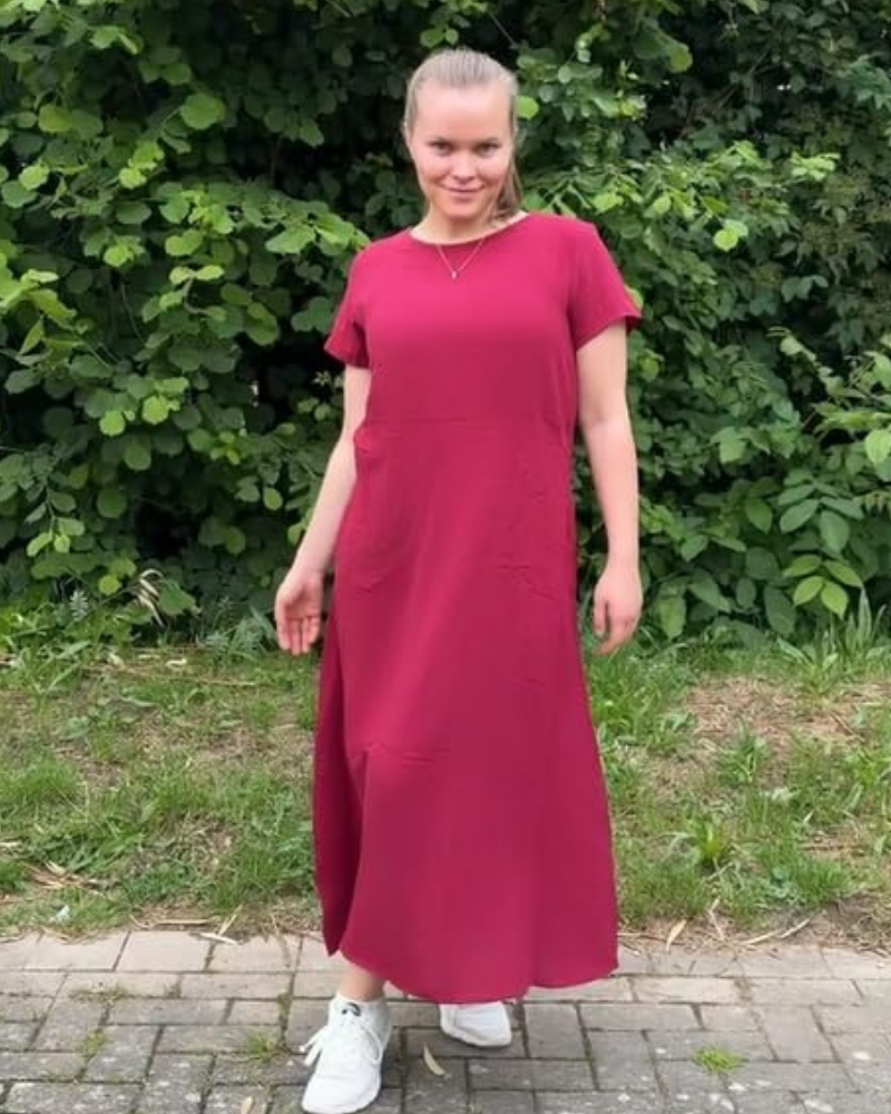 Maxi šaty Aubrey pro ženy – dlouhé šaty s kulatým výstřihem, krátkými rukávy a kapsami